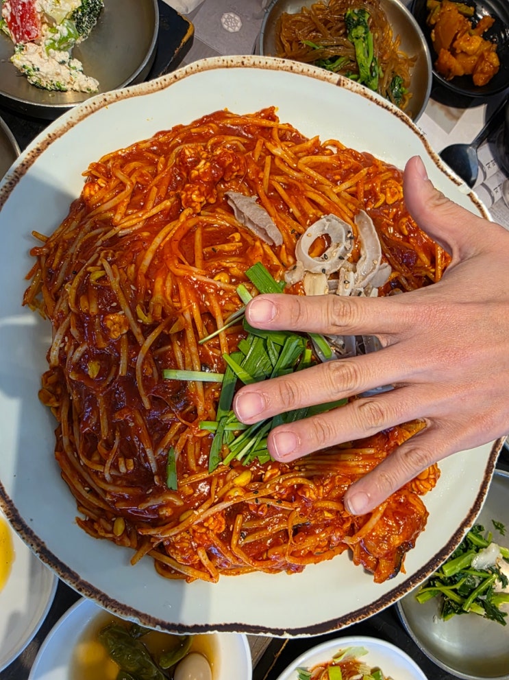  10첩반상으로 가족 외식 추천 용인 맛집 잘생긴반상