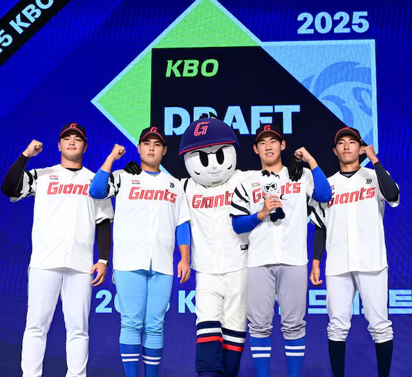2025 <b>롯데 신인선수</b> 완벽분석! 3억 특급루키부터 육성선수... 