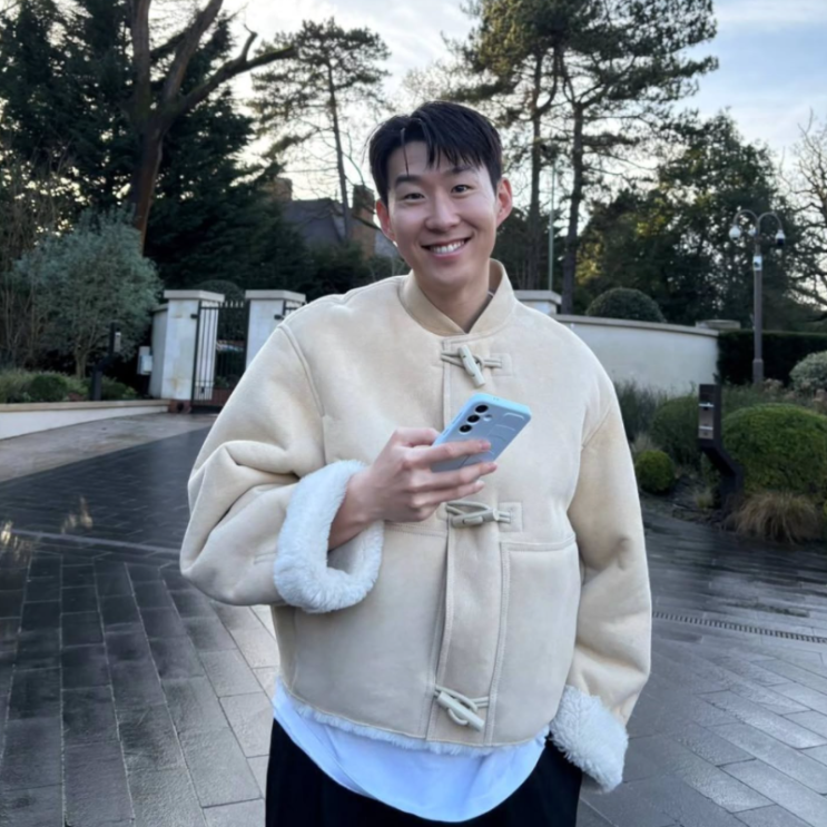  EPL 11번째 대기록 손흥민 자켓 패션