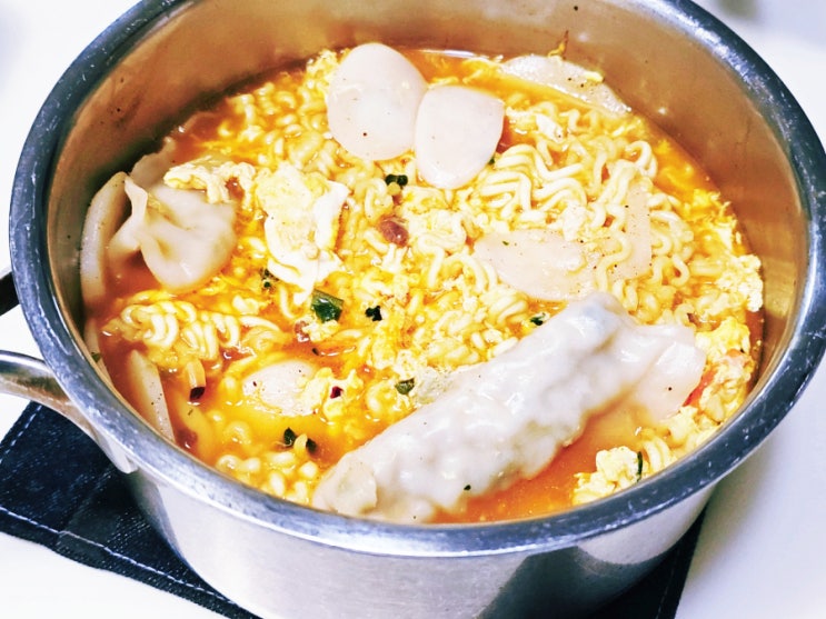  떡만두라면 레시피 이렇게 끓여 먹어요!