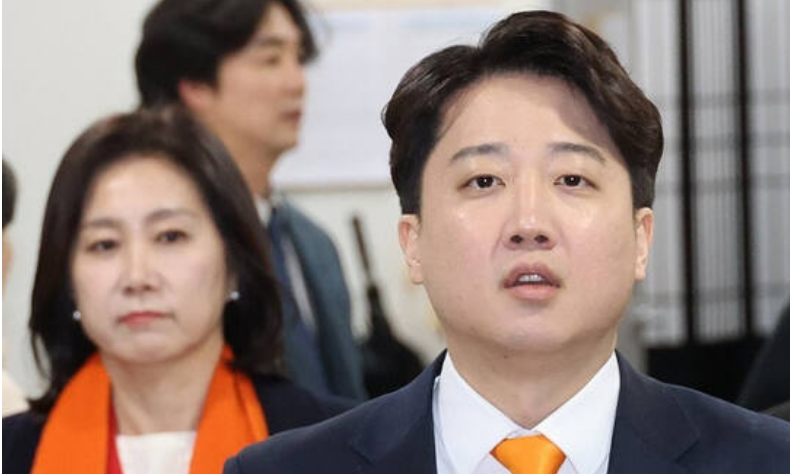 이병철 변호사, '이준석-김현정 유착' 수사 요청…한때 변호인서 고발인으로
