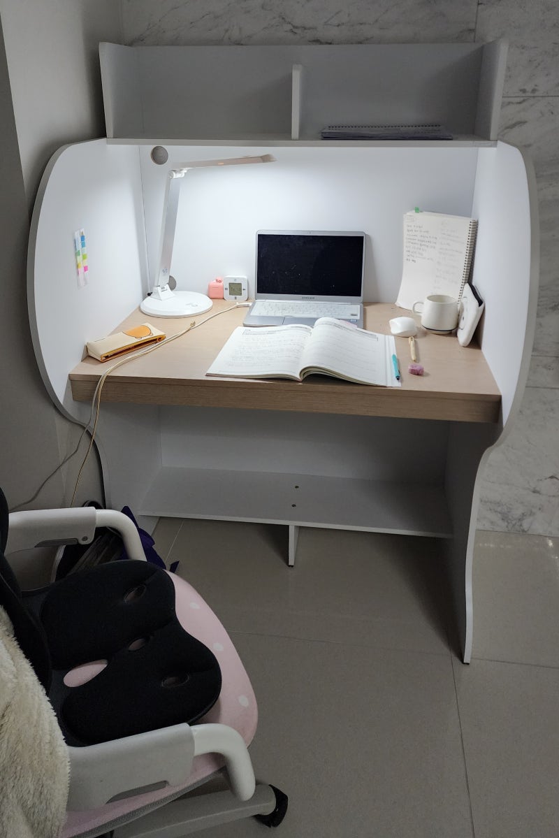 신학기 준비물! e스마트 독서실 책상 사용 후기 및 구매 팁