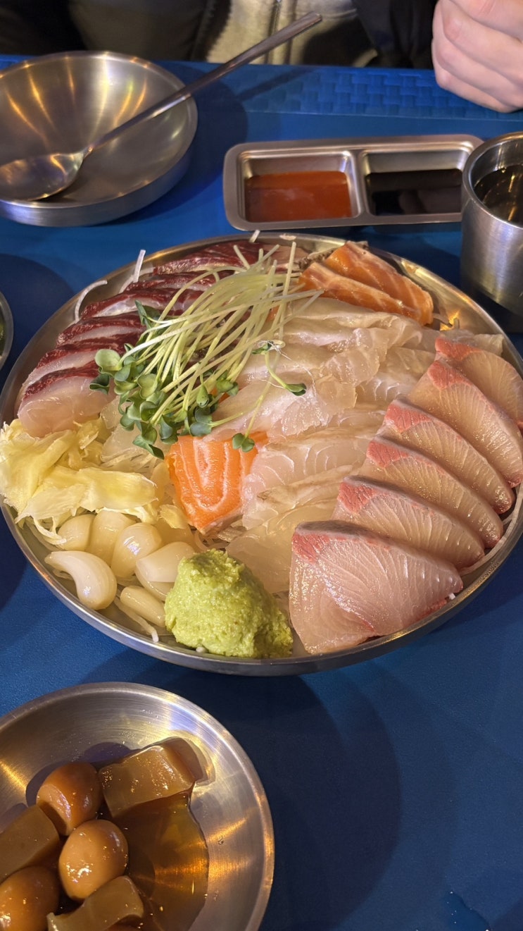  중랑구 상봉역 맛집 상봉 먹자골목 새로 생긴 횟집 회다이