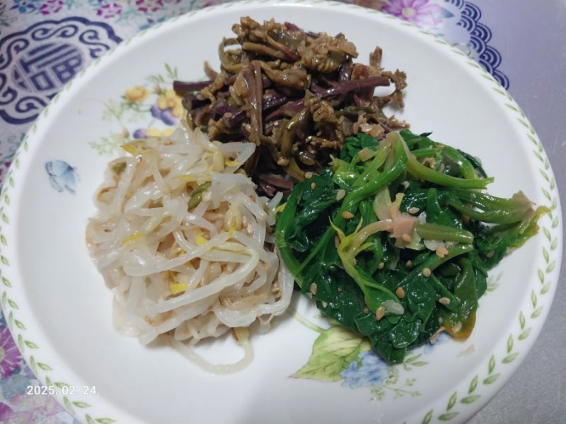 뻣뻣하고 질긴 중국산 데침고사리ㅣ중국고사리도 잘만 볶으면 맛있다