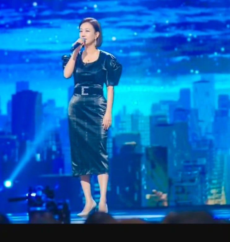 “장윤정, 진정한 선배의 품격 – <b>김선근 아나운서</b>가 전한 감동... 