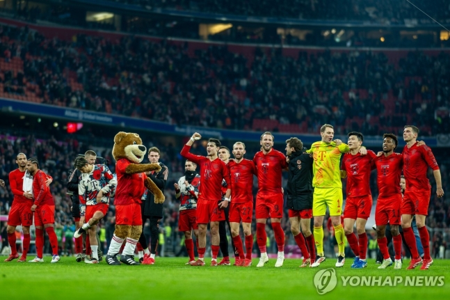 <b>김민재</b>, <b>풀타임 활약</b>! 뮌헨 4-0 완승으로 선두 질주