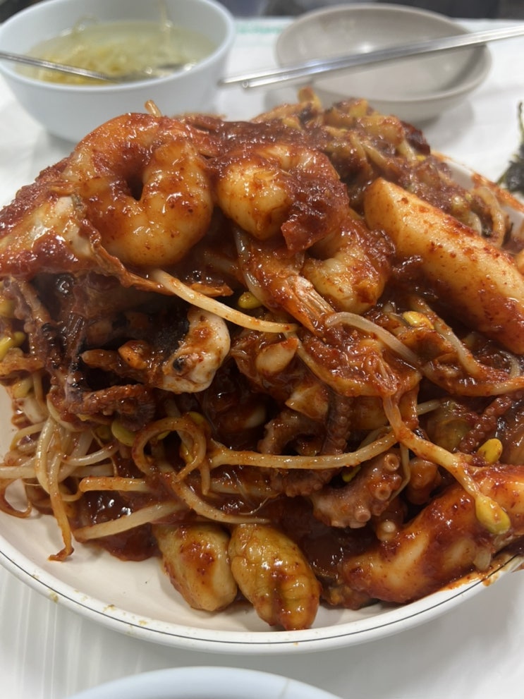  대구 종로 매운 해물야채볶음 맛집 : 통나무집