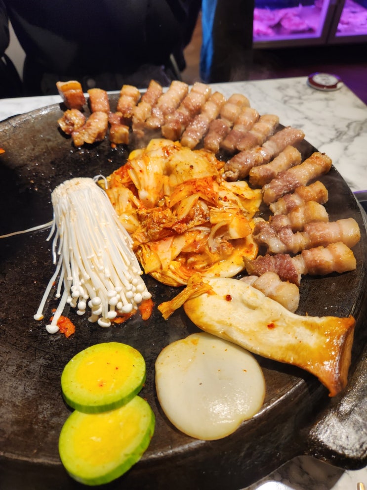  성남동 고기집 무쇠뚝삼겹 수진역 삼겹살 맛집