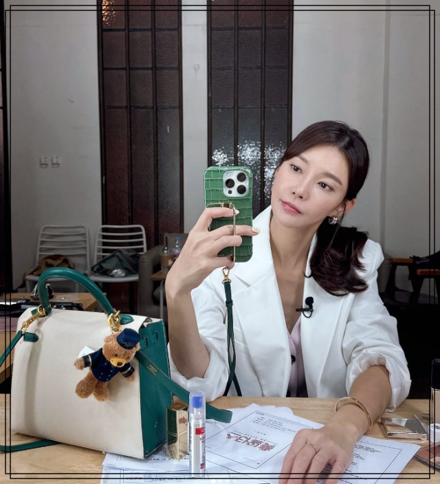 차예련 365일 애착템 여자 까르띠에 팔찌