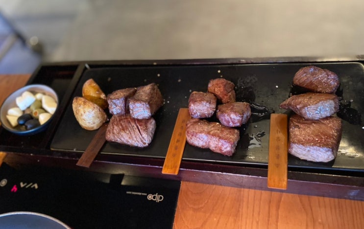  숙성시대 왕십리점 _ 털곰팡이 숙성 소고기 맛집, 육즙 퐝!