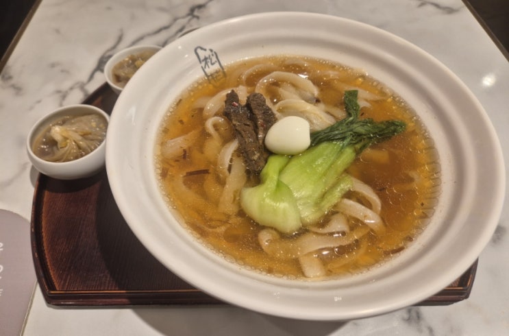 쇼핑 후 혼밥 최적 을지로맛집 <송화산시도삭면>...명동딤섬 롯데백화점 본점 상륙 쇼핑 후 혼밥 최적 을지로맛집 <송화산시도삭면>...명동딤섬 롯데백화점 본점 상륙