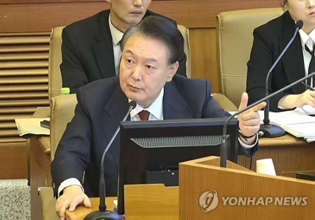 윤석열 <b>대통령</b>, 탄핵심판 최종 진술에서 <b>개헌</b>과 정치개혁 <b>의지</b>... 