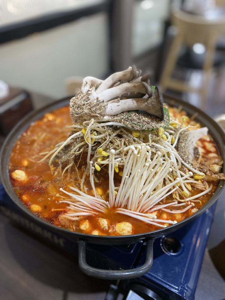  군산 고봉뚝배기 수송동혼밥 친절하고 서비스 좋은 군산감자탕맛집 군산점심추천 수송동맛집