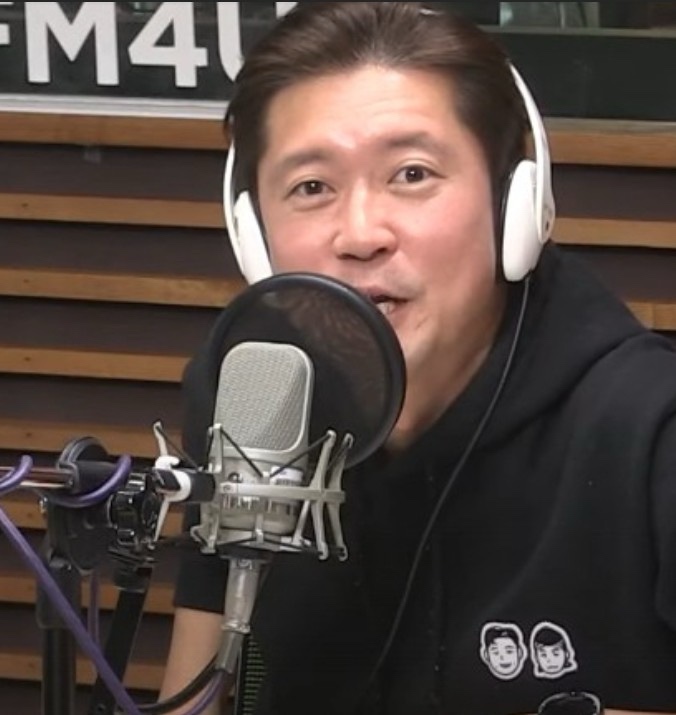 김대호 프리 선언 소속사 기준 오직 돈 통장에 찍힌 처음 보는 돈 홍석천 김대호 프리 선언 소속사 기준 오직 돈 통장에 찍힌 처음 보는 돈 홍석천