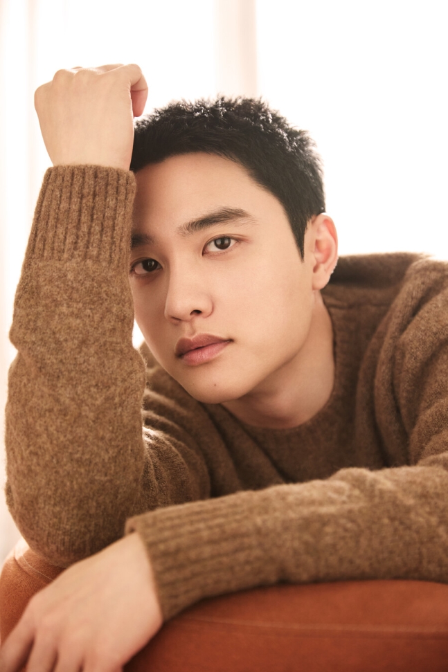 <b>도경수</b>, <b>악플러</b> 신원 특정! 소속사 "<b>강경 대응</b>, 선처 없다"