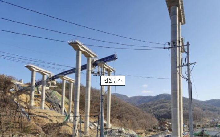 [속보] 충남 <b>안성 고속도로 공사장 붕괴</b> 사고 2명 사망·6명... 