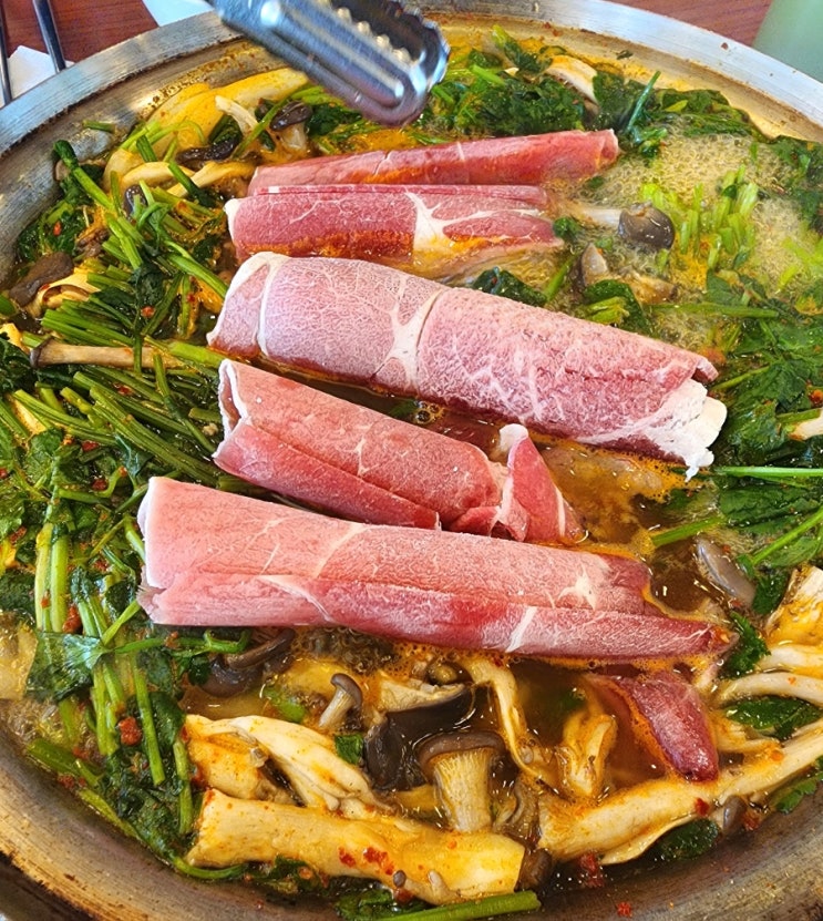  가회동 샤브 칼국수 보쌈 학익점 - 얼큰하고 시원한 맛의 학익동 샤브샤브 맛집!