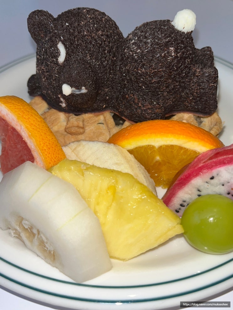  샤로수길 디저트 맛집 카페 듀레스트 말차라떼 레몬에이드