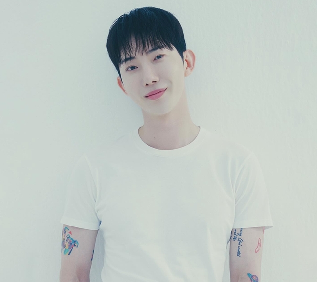 2AM <b>조권</b>, <b>금전 협박</b> 피해…소속사 “<b>법적 대응</b>, 선처 없다”