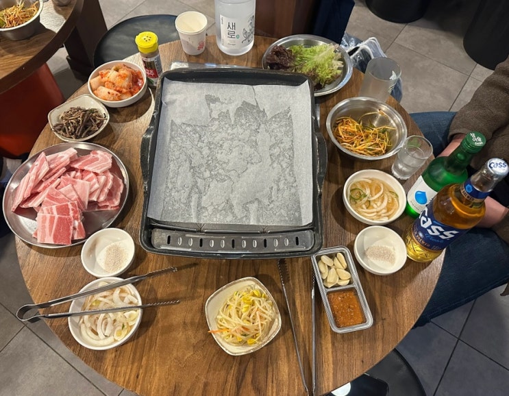  착한 가격과 푸짐한 구성의 냉삼 맛집 당산 '청춘 냉동삼겹살'