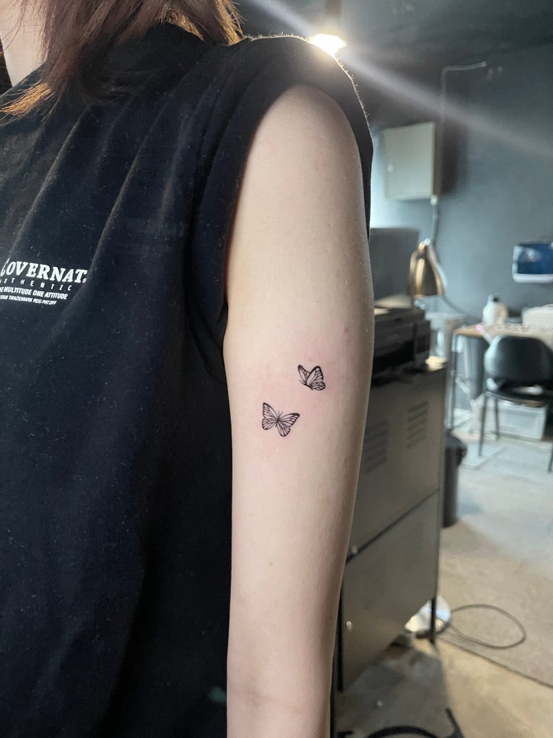 의미 있는 나비 타투 도안으로 여자 팔 타투 : 네이버 블로그, image size:800x1067