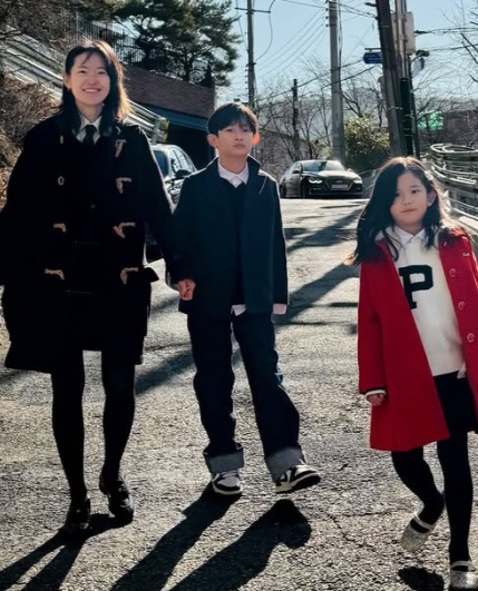 봉태규 하시시박 첫째 딸 아니야 두 아이와 함께 근황 봉태규 하시시박 첫째 딸 아니야 두 아이와 함께 근황