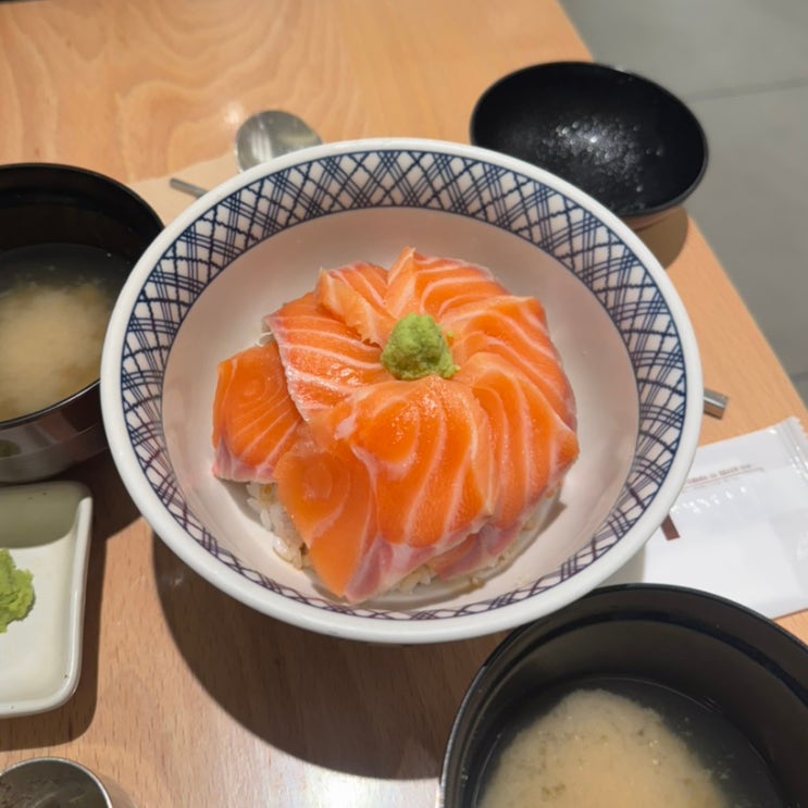  파미에스테이션 맛집 호호식당