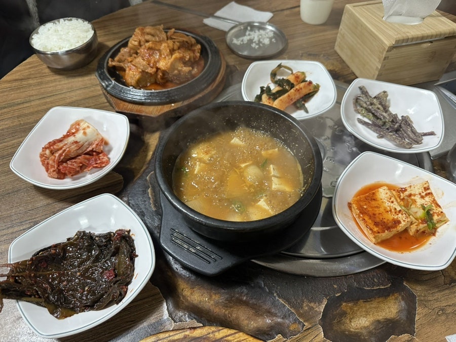 솥뚜껑생삼겹살 사진 3