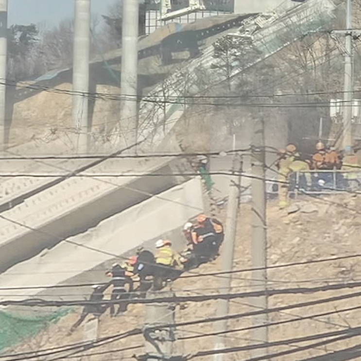 천안 안성 <b>고속도로 공사장 붕괴사고</b> (+영상) 9명 매몰 구조상황... 