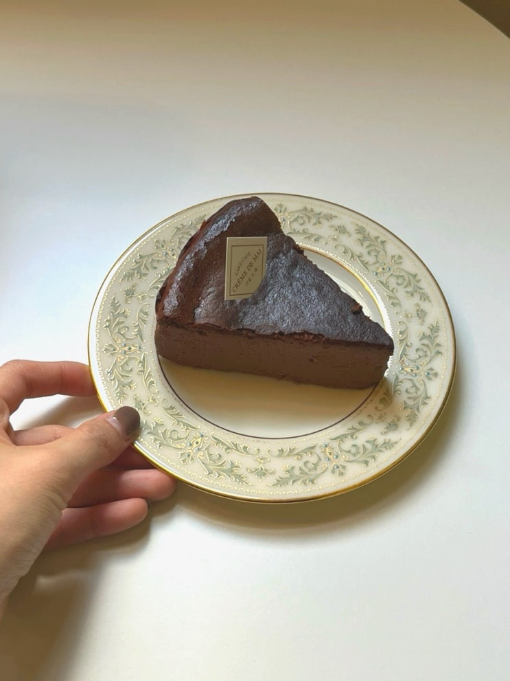  은평구 연신내역 카페 바스크 치즈 케이크 디저트 맛집 크림드메