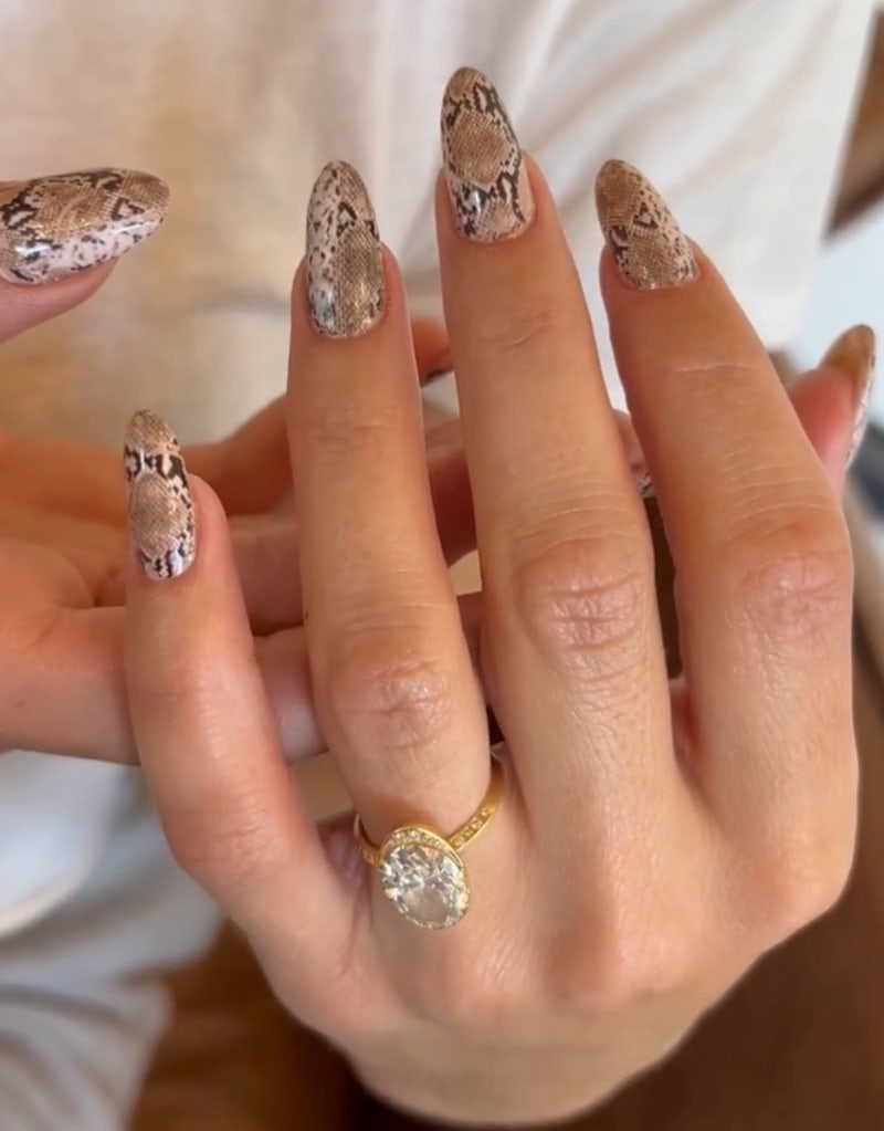 잇템샵 셀프 네일팁 디자인 붙이는 네일아트 컬렉션, 디자인010, 1개 - 네일팁 | 쿠팡, image size:800x1023