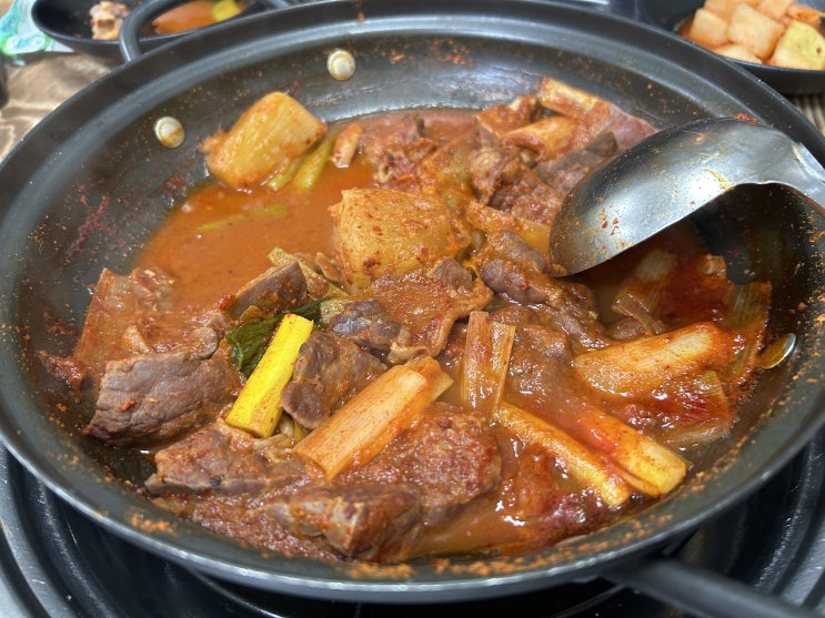  종로3가 탑골공원 웨이팅 가득한 노포 맛집 <동대문허파집>(허파, 육사시미)