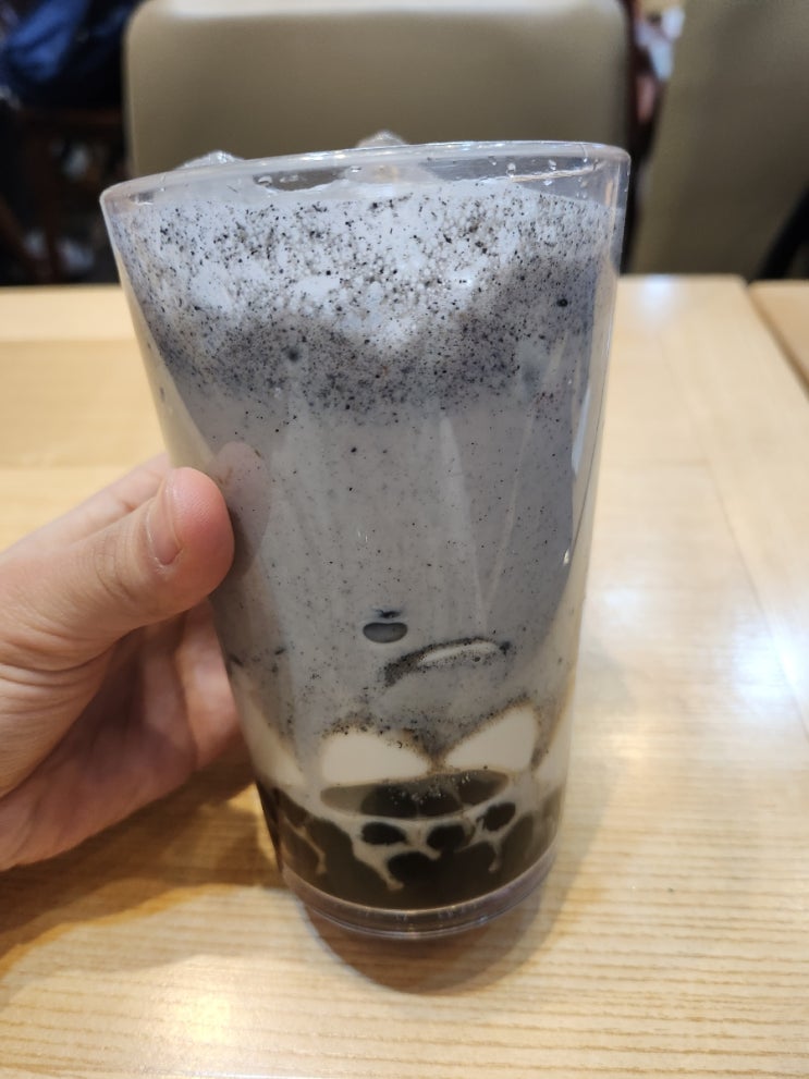  공차 또우화 흑당 두부 밀크티 먹어봤어요