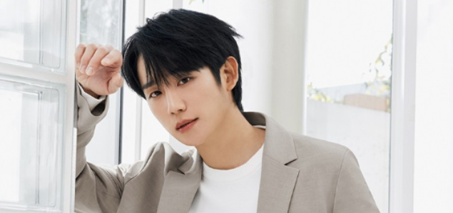  남자 봄 하객룩에 캐주얼한 스멜 두스푼 추가하기 좋은 마인드브릿지 블레이저 싱글 자켓 코디 추천 ft. 정해인