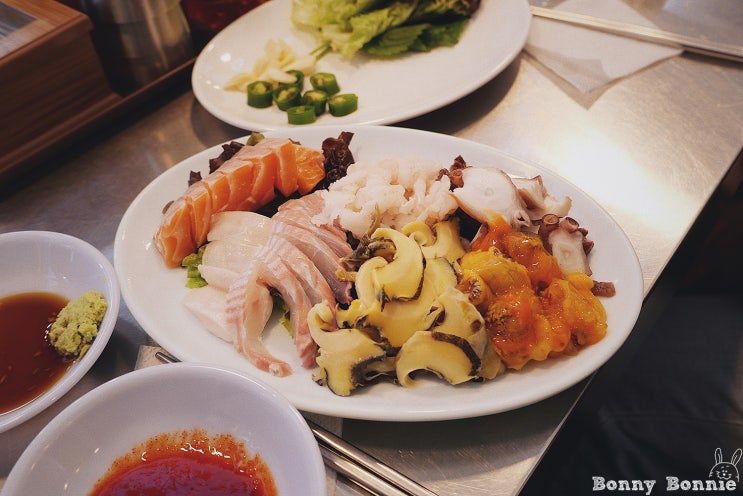  서울 광장시장 맛집 투어 - 원조 누드 김밥, 은성 횟집, 전라도 횟집