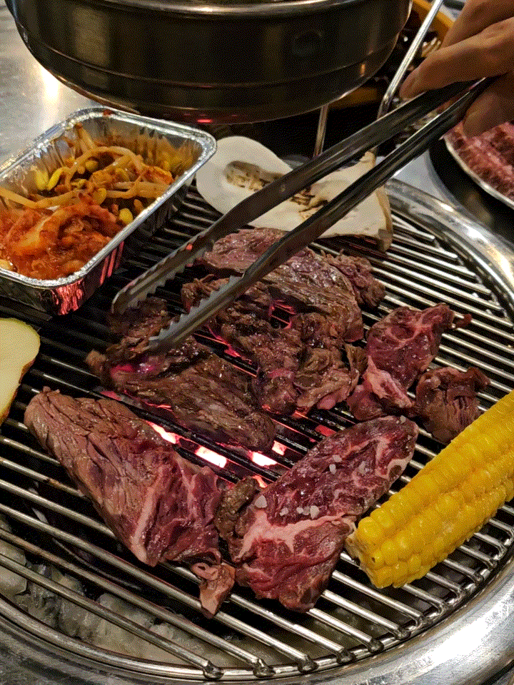  연탄구이 생각날 땐 현지인 추천 권곡동맛집 '등불회관'