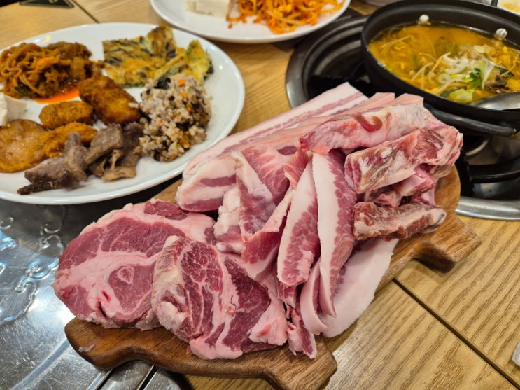  판교 한식 뷔페 그린쿡 이베리코 고기가 무한인 가성비 맛집