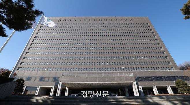 검찰, <b>명태균</b>에 ‘<b>오세훈</b> 여론조사비 대납’ <b>의혹</b>…김한정... 