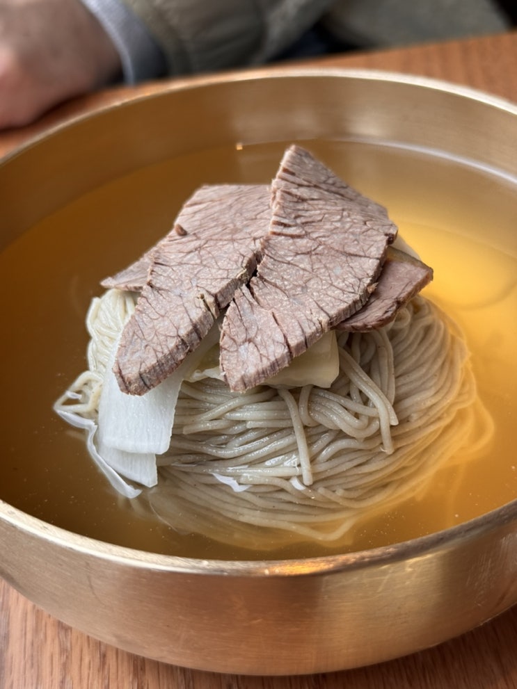 학동역/논현 맛집｜평양냉면 최강자들을 긴장하게 할 <향동가>