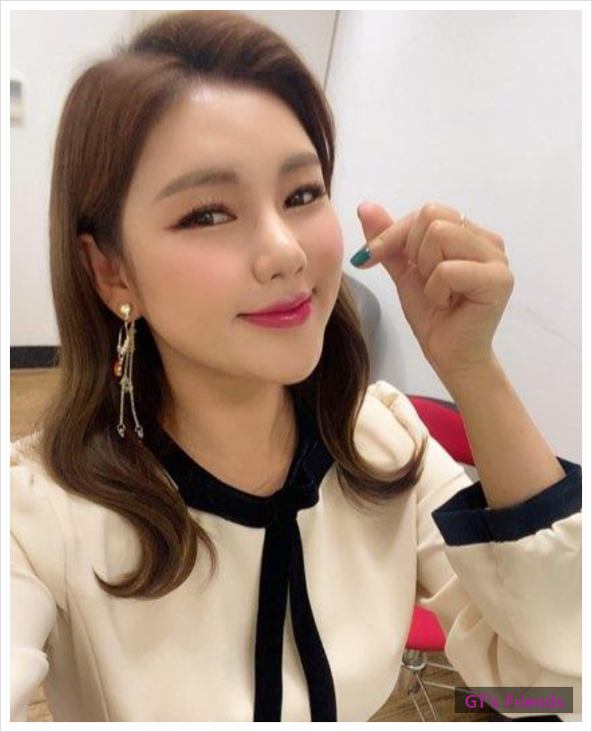 <b>심수봉</b>이 처음으로 곡을 준... <b>송가인</b> 신곡 <b>눈물이 난다</b>가 바로... 