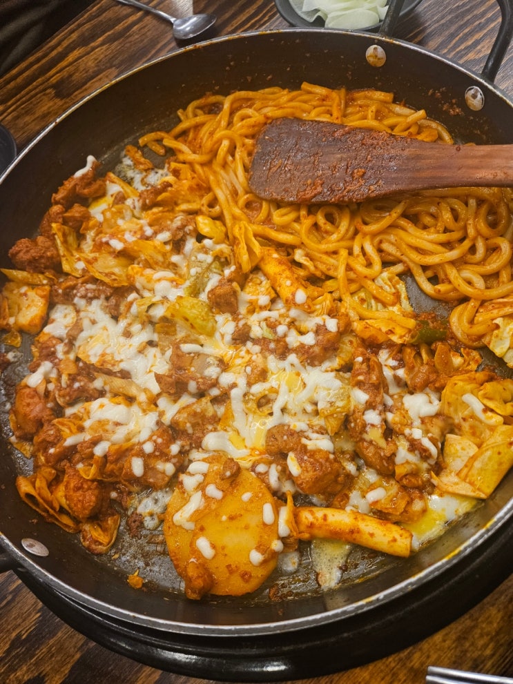  안산 중앙역 닭갈비 맛집 볶음밥은 필수 유가네닭갈비 안산중앙점