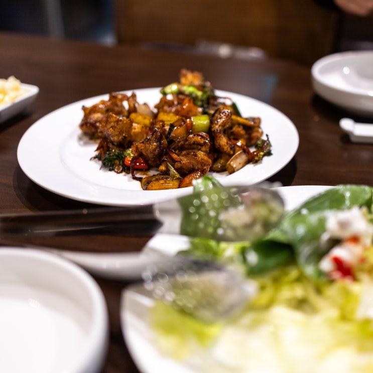 [서초동 중식당] 단체룸에서 즐기는 불맛 가득 중화풍 코스요리, <아메리칸 차이니즈 친>