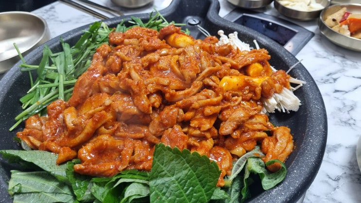  교대역 닭갈비, 우면닭갈비오리: 신세계 경험!