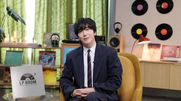 씨엔블루 <b>정용화</b>, 음악 <b>토크쇼</b> '<b>LP ROOM</b>' 론칭...3월 6일 첫 공개