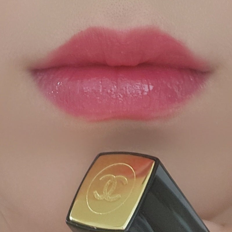 샤넬 틴트 64 루쥬 알뤼르 라끄 엑시전스 로지 베이지 피치 핑크