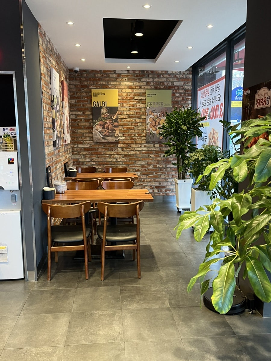 굽네치킨 광주쌍촌점 사진 4