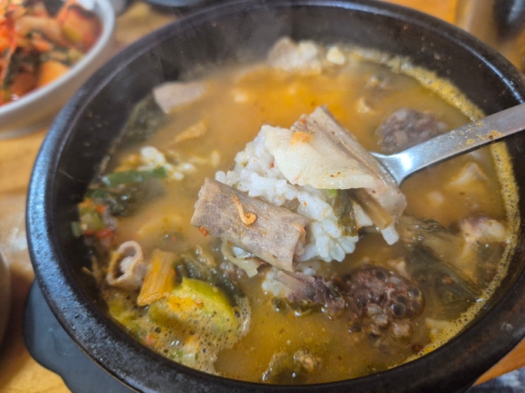 강원도 양구 순댓국 <한배꼽 옛날손순대>...직접 담근 김치도 파는 가게 강원도 양구 순댓국 <한배꼽 옛날손순대>...직접 담근 김치도 파는 가게