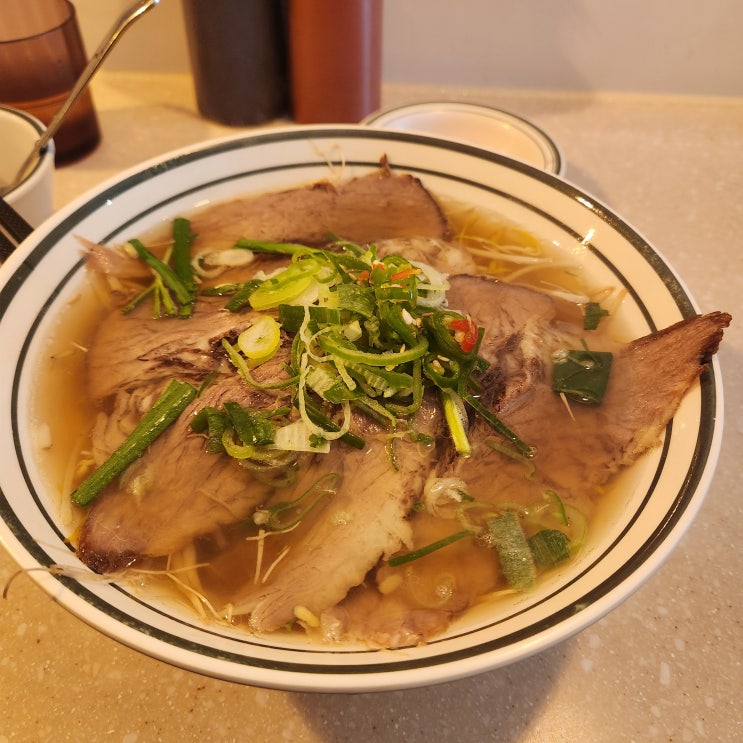  잠실 송리단길 풍자 또간집 쌀국수 맛집 '더빛남'