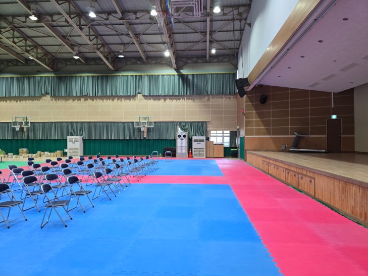  학교 에어컨 청소 시 유의해야 할 사항과 에어컨 청소 과정 및 방법