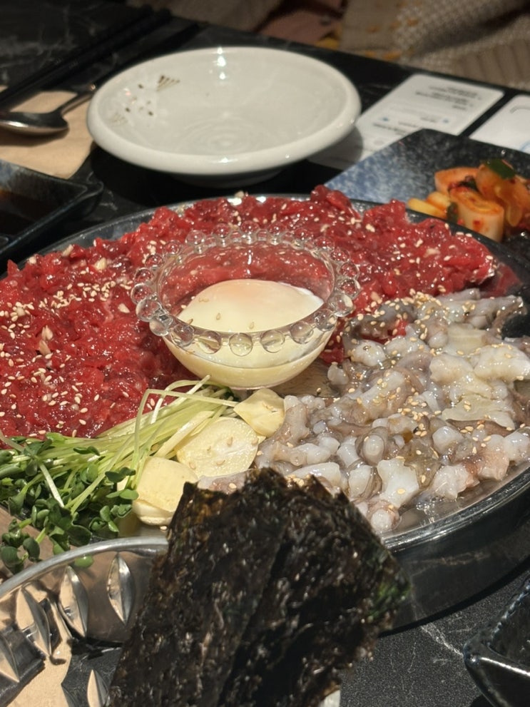  강남모임술집 룸있는 찐맛집 콜키지프리 대가육회 강남논현점